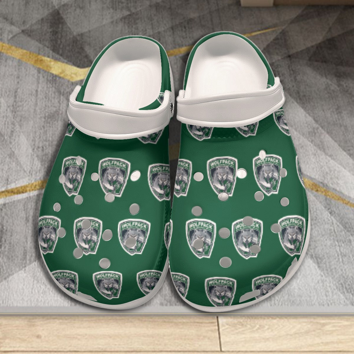 Wolfpack 1-4 Classic Clogs